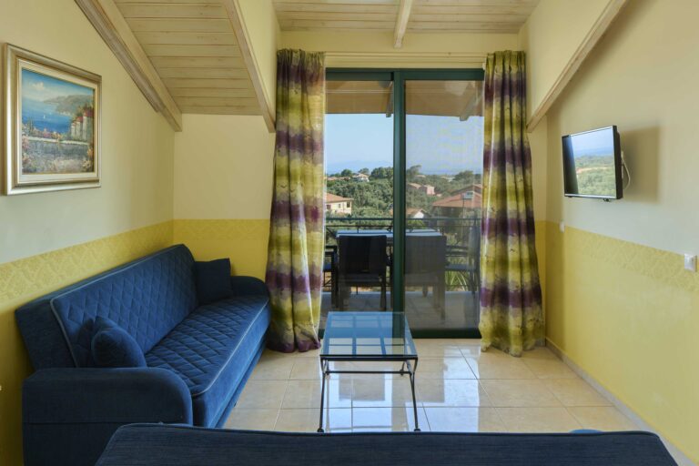 two bedroom attic kastro maistro lefkada hotel-02