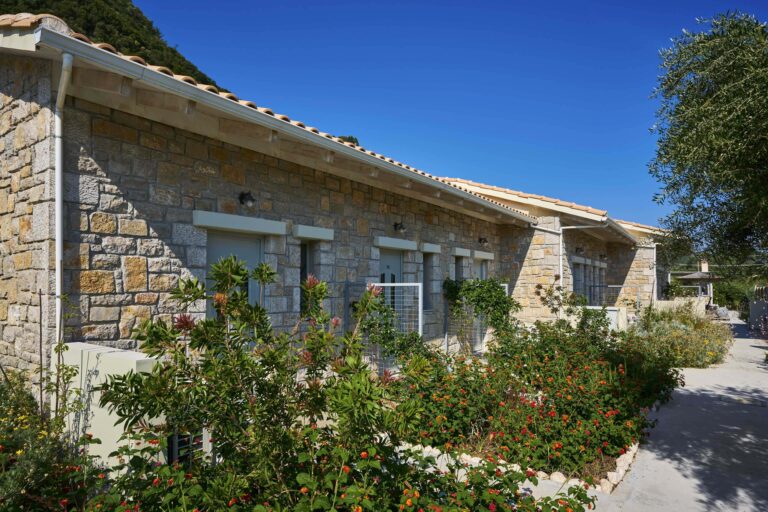 lefkada suites complex maistro