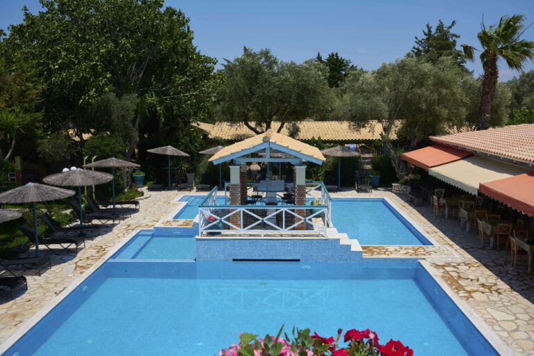 luxury hotel villaggio maistro lefkas